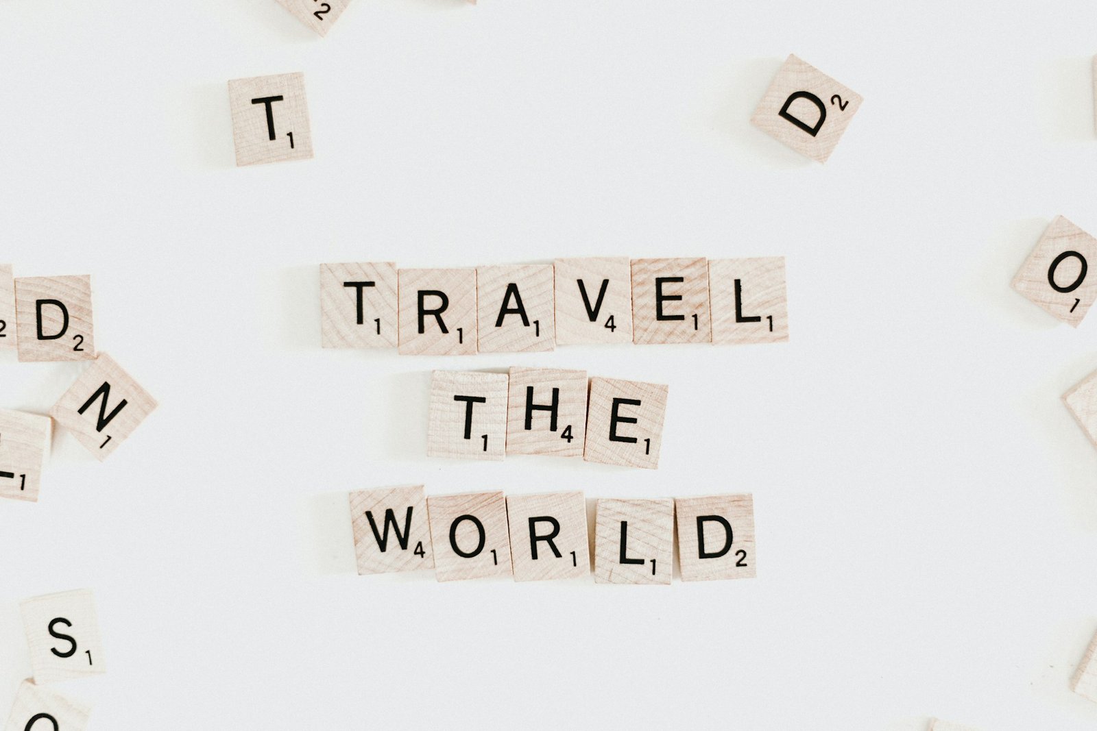 Travel map and luggage illustrating hotel booking comparisons